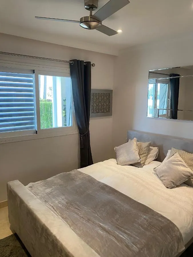 דירות Aloha Gardens, Nueva Andalucia, מארבלה 0*,  ספרד
